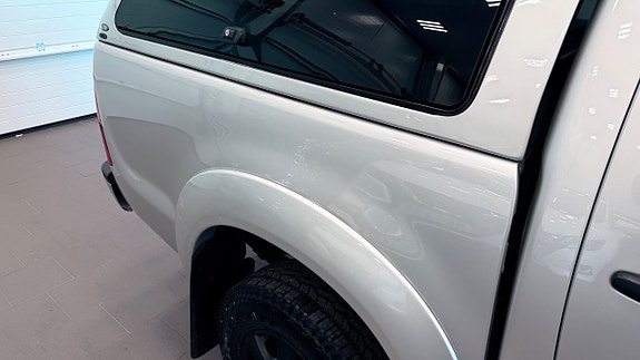 Toyota HiLux 11 of 28