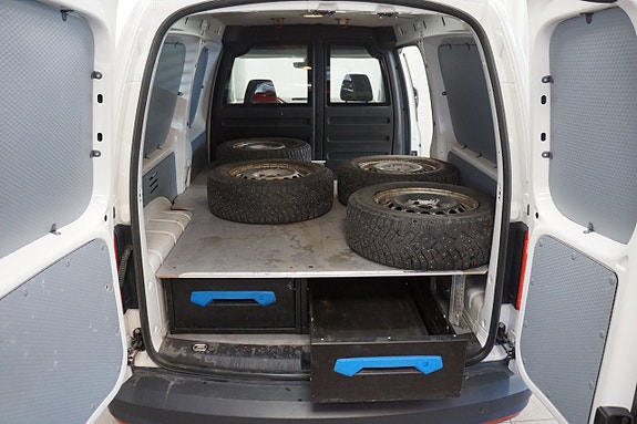 Volkswagen Caddy Maxi 10 of 12
