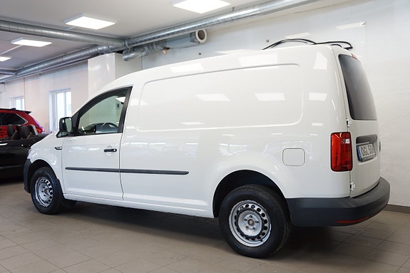 Volkswagen Caddy Maxi 2 of 5
