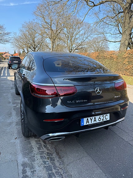 Mercedes-Benz GLC300 de 4 of 8