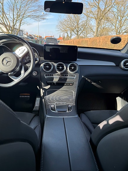Mercedes-Benz GLC300 de 5 of 8