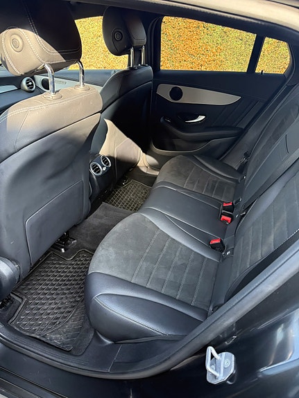 Mercedes-Benz GLC300 de 8 of 8
