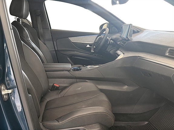 Peugeot 3008 8 of 19
