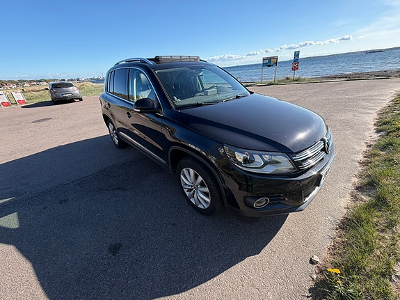 Volkswagen Tiguan 3 of 5