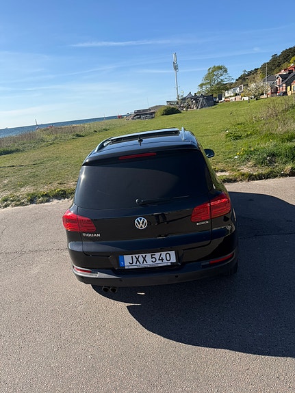Volkswagen Tiguan 4 of 5
