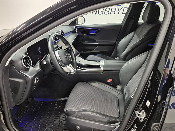 Mercedes-Benz C300 e 2 of 5