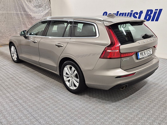 Volvo V60 5 of 9