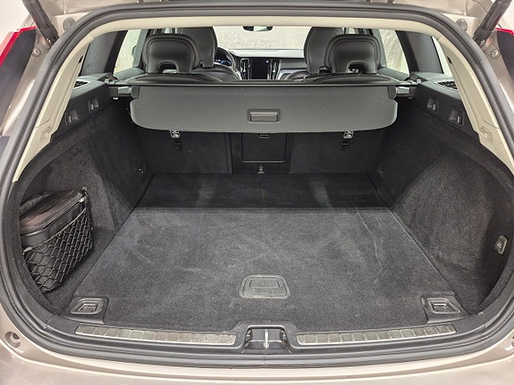 Volvo V60 9 of 9