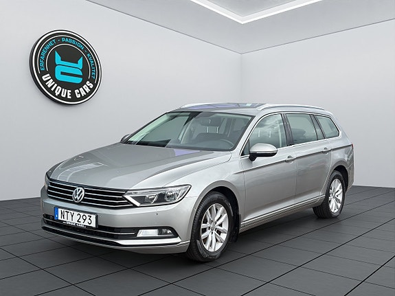 Volkswagen Passat 7 of 23