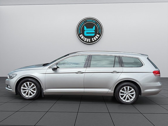 Volkswagen Passat 6 of 23