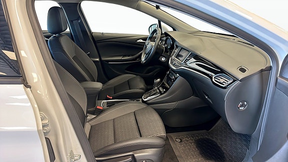 Opel Astra 3 of 5