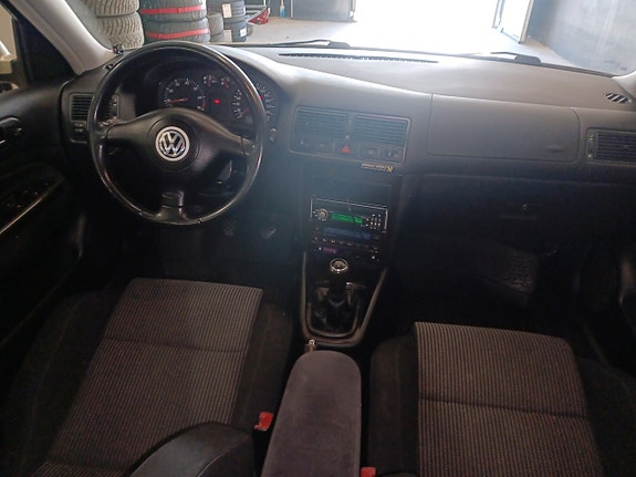 Volkswagen Golf IV 10 of 14