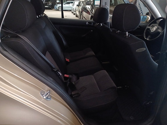 Volkswagen Golf IV 9 of 14