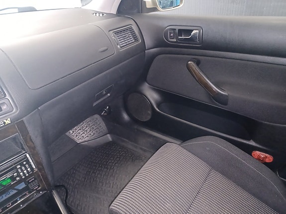 Volkswagen Golf IV 14 of 14