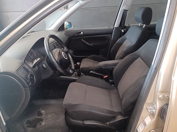 Volkswagen Golf IV 11 of 14