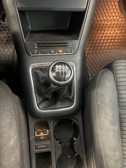 Volkswagen Tiguan 9 of 16