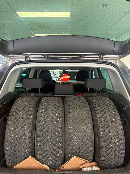 Volkswagen Tiguan 8 of 16