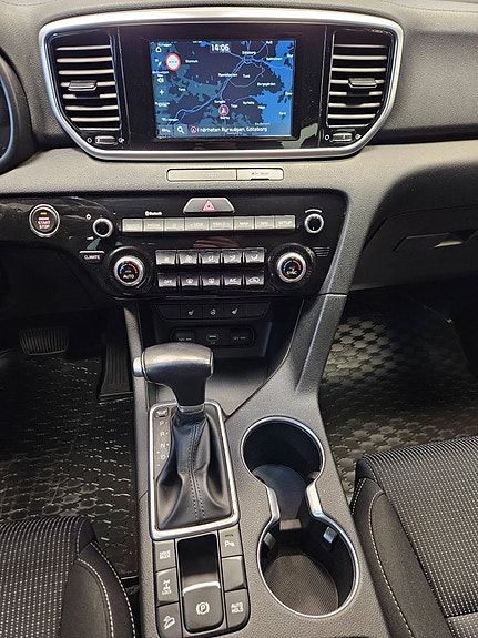 Kia Sportage 22 of 30