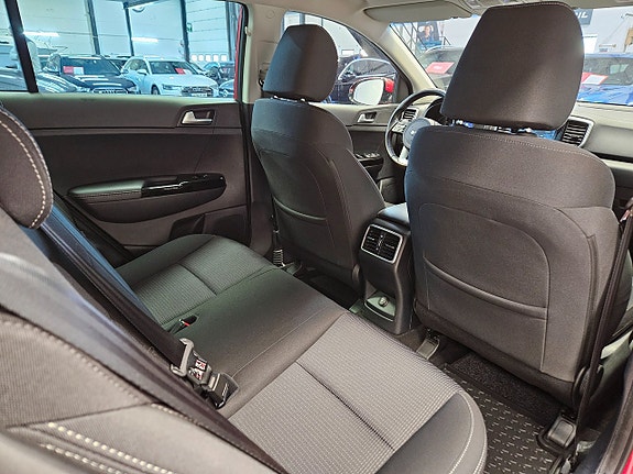 Kia Sportage 17 of 30