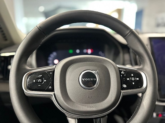 Volvo XC90 19 of 22