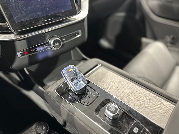 Volvo XC90 22 of 22