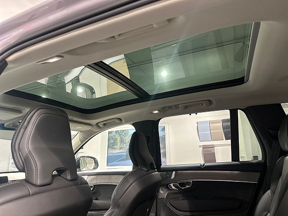 Volvo XC90 14 of 22