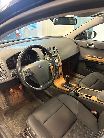 Volvo V50 5 of 7