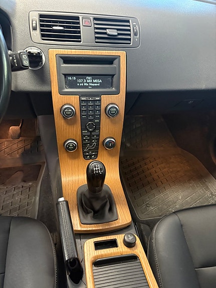 Volvo V50 6 of 7