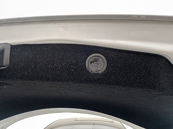 Tesla Model 3 22 of 28