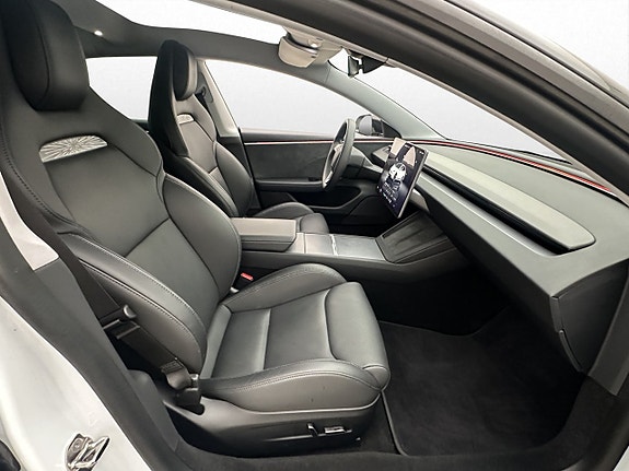 Tesla Model 3 19 of 28