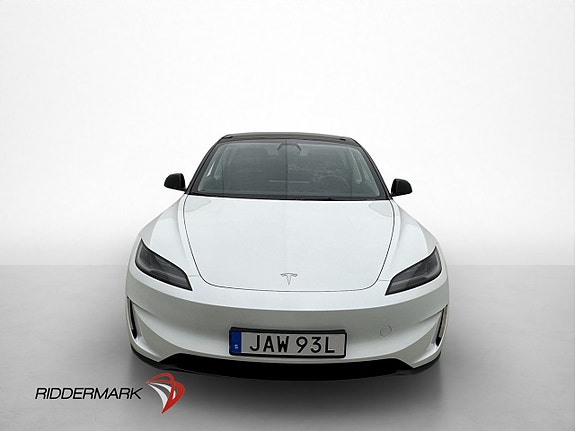 Tesla Model 3 3 of 5