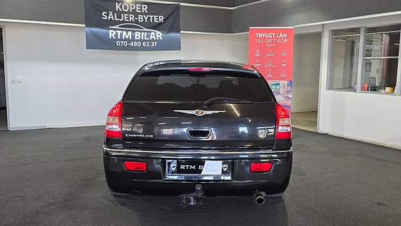 Chrysler 300C 5 of 5