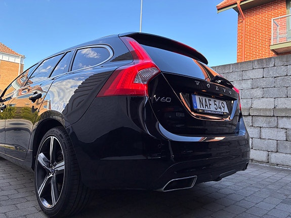 Volvo V60 10 of 30