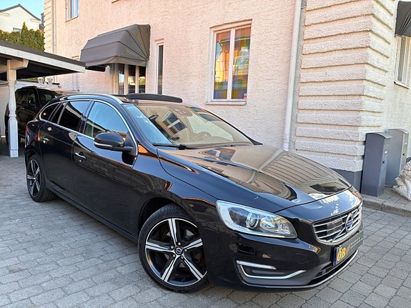 Volvo V60 4 of 30