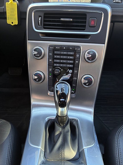 Volvo V60 20 of 30