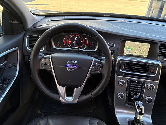 Volvo V60 18 of 30