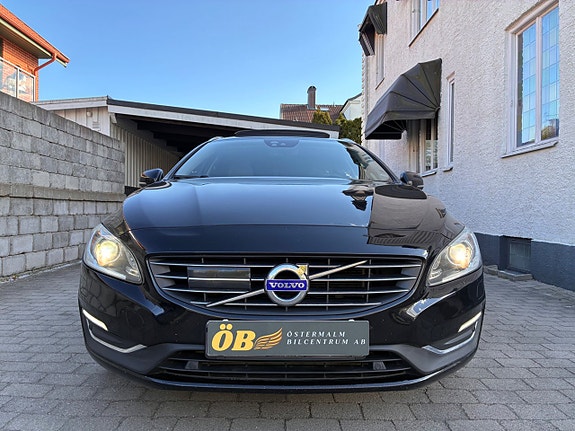 Volvo V60 8 of 30