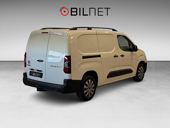 Toyota Proace City 2 of 5