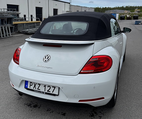 Volkswagen Beetle 5 of 18
