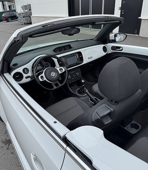 Volkswagen Beetle 8 of 18