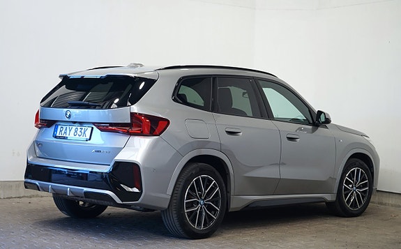 BMW X1 4 of 5