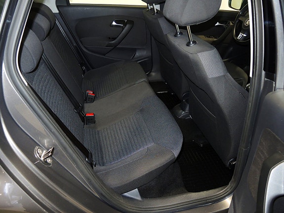 Volkswagen Polo 13 of 17