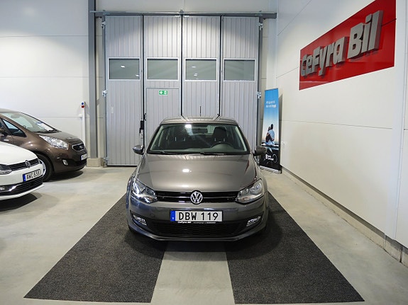 Volkswagen Polo 2 of 5