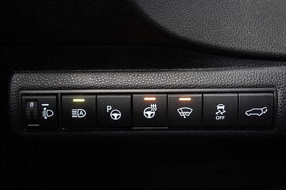 Toyota Corolla 18 of 27