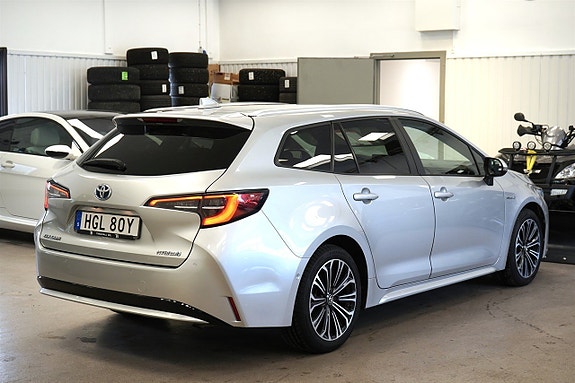 Toyota Corolla 5 of 27