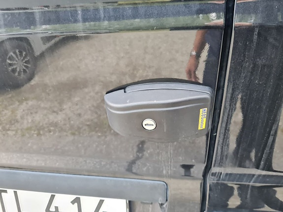 Pilote V 600 J 160 hk, automat, långbäddar, drag, HUD display 9 of 23