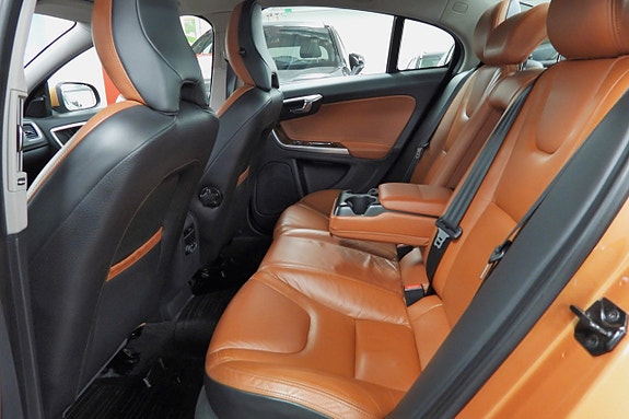 Volvo S60 16 of 29