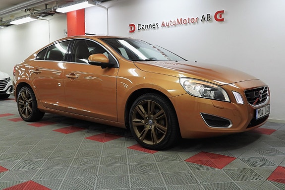 Volvo S60 5 of 29