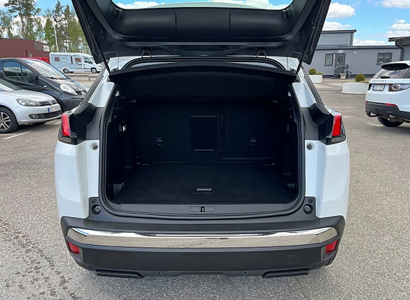Peugeot 3008 6 of 9