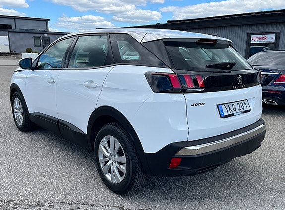 Peugeot 3008 4 of 5